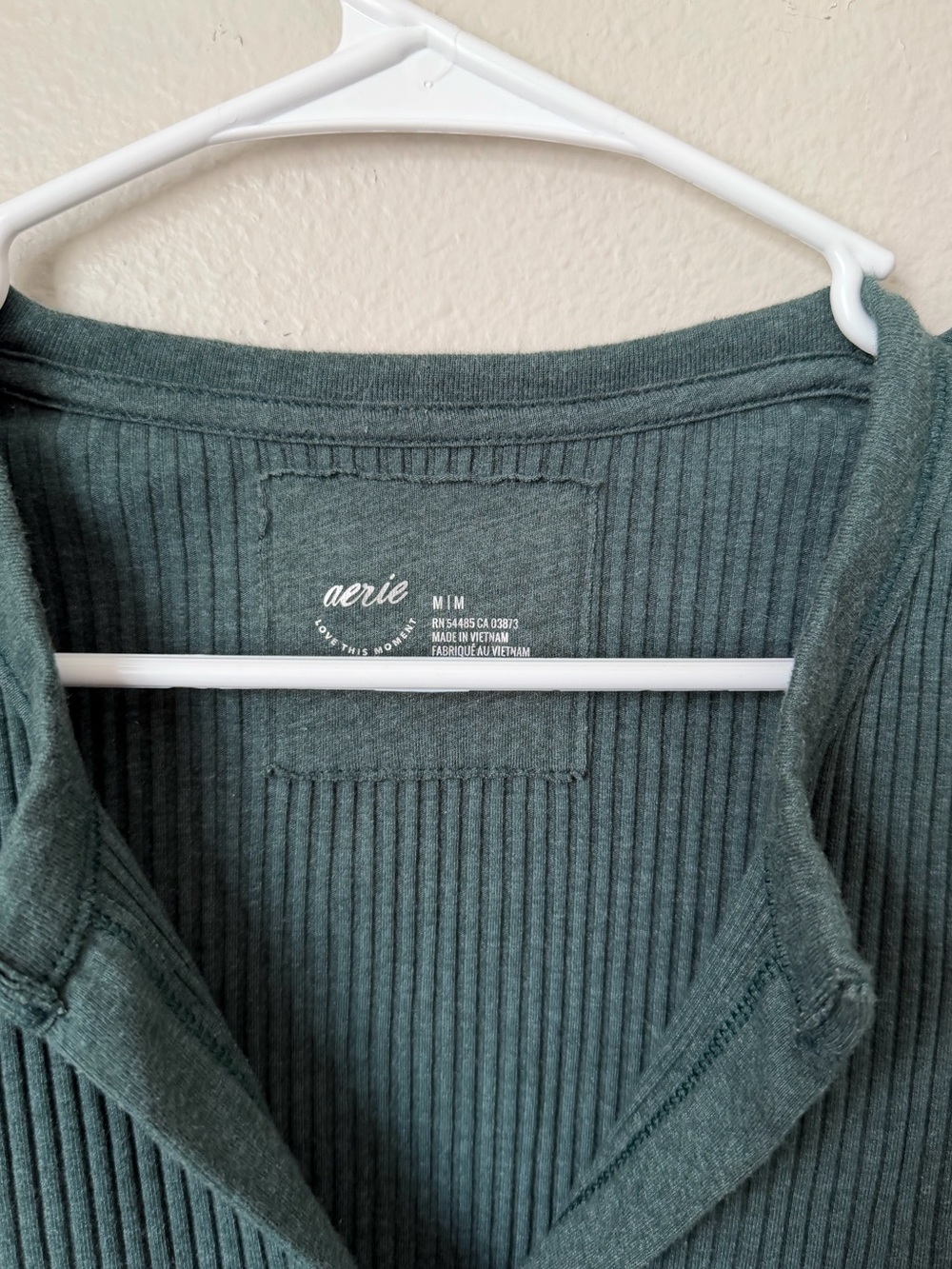 Aerie Fireside Henley Forest Green Women’s M Y2K Bella Swan - Picture 5 of 5